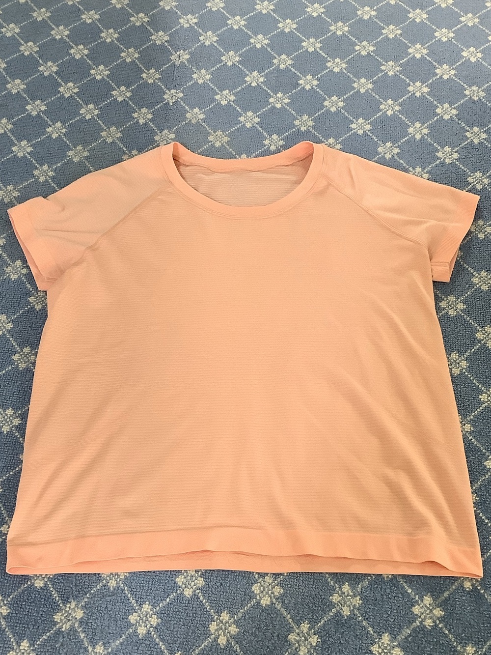 lululemon athletica Peach Short Sleeve Crew Top